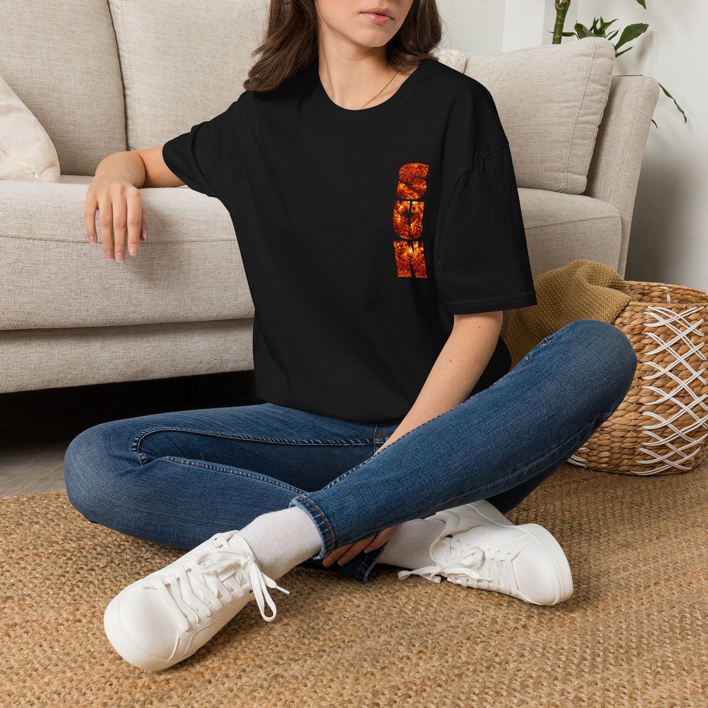 SUN vertical Cutout Letter Shirt